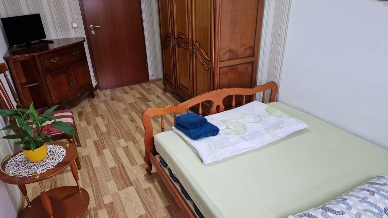 Ferienwohnung - Am Stadtgarten Saarlouis Kültér fotó