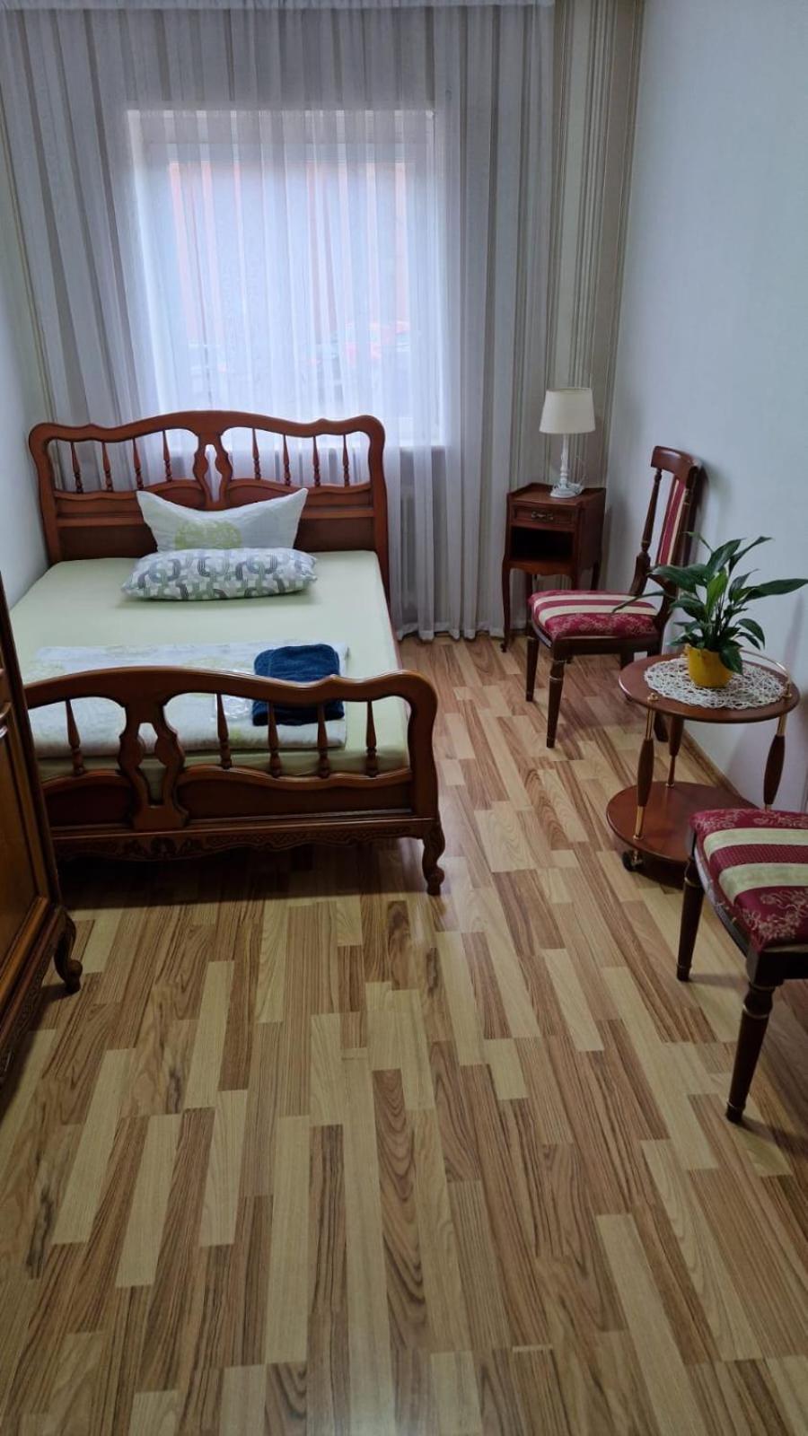 Ferienwohnung - Am Stadtgarten Saarlouis Kültér fotó